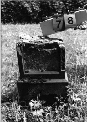 Grabstein 78