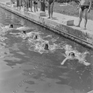 Schwimmlehrgang Wittichenau : Wittichenau. Wald- und Strandbad. Schwimmlehrgang