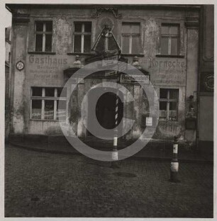 Fassade des Gasthauses zur Kornecke am Ring Landeck