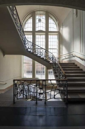 Jugendstil-Festhalle — Treppenhaus