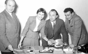 Freiburg: Filmpalast, Gruppe im Büro