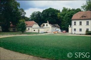 Potsdam, Park Sacrow, Rondell südlich vom Schloss.