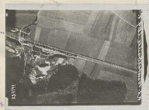 Regina-Sandstein-Ziegelwerke südlich Emmering, Bahnlinie München - Buchloe (2400 m)