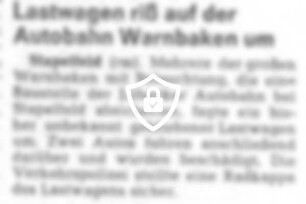Lastwagen riß auf der Autobahn Warnbaken um
