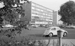 Einweihung des Verwaltungsneubaus des Mieter- und Bauvereins in der Ettlinger Straße 1.