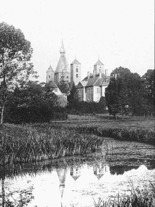Freckenhorst, Stiftskirche St. Bonifatius, von Südosten