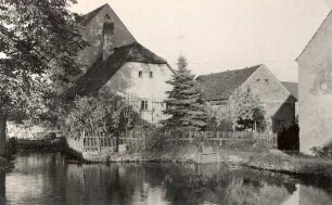 Dorfteich in Pließkowitz : Wjesny hat w Plusnikecach