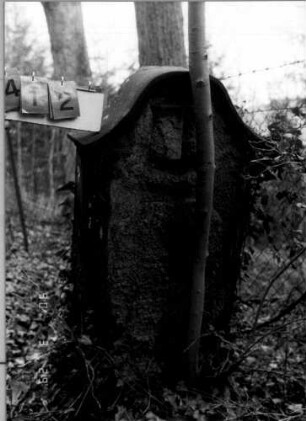 Grabstein 412 (neu: 571)
