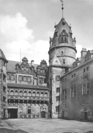 Blick in den Innenhof des Schlosses. Detmold. Schlossplatz. Papierabzug / Ansichtskarte