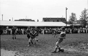 Fußballspiel des Fußballvereins Ottersdorf (Gegner unbekannt).