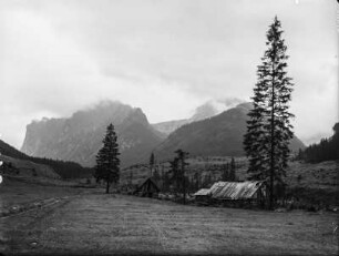 Berghof : Hof in den Bergen der Hohen Tatra