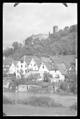Blick über die Tauber auf Gebäude Mühlenstr. 30 bis ca. 38