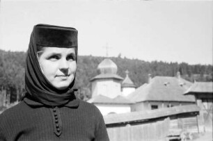Agapia: Kloster Agapia Deal, Porträt einer Maica