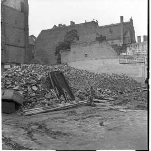 Negativ: Trümmer, Bundesallee 99, 1953
