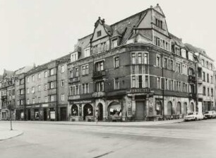 Dresden-Trachau, Leipziger Straße 210. Wohnhaus (1902/1903) mit Kurz- und Modewarenladen und Konditorei