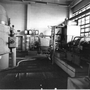 Maschinenhaus mit Gasturbine : Zwickau. VEB Steinkohlenwerk "Karl Marx". Maschinenhaus mit Gasturbine. Innenansicht