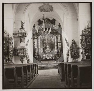 Langhaus und Chor der katholischen Kirche Rengersdorf nach O
