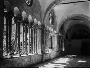 Säulengang : Säulengang des Franziskaner Klosters in Dubrovnik