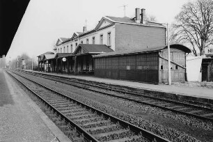 Bahnhof (Massivbau); Nidda, Am Bahnhof 13, Bahnhof, Am Bahnhof 8