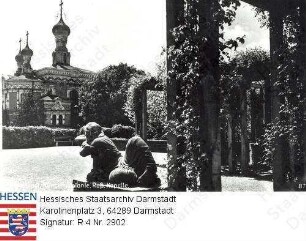 Darmstadt, Mathildenhöhe / Russische Kapelle mit Skulpturen