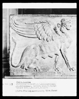 Meleagersarkophag, linke Seitenwand: Sphinx