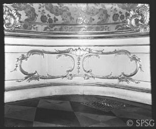 Potsdam, Neues Palais, Wohnung Friedrich II., Schlafzimmer R.: 212, Paneel in der Nordwestecke.