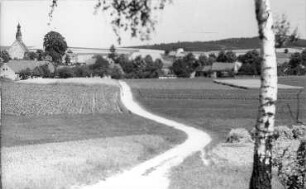 Vierkirchen-Arnsdorf. Ortsansicht mit Windmühle
