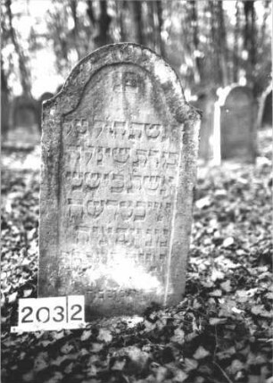 Grabstein 2032