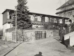 Mittweida, Ehemals Gaststätte und Herberge "Rosengarten" : Mittweida, Ehemals Gaststätte und Herberge "Rosengarten" (Freizeitzentrum), Oststraße 19, 1850, 1924 Anbau