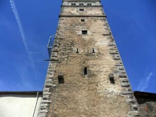 Stadtbefestigung - Ansicht im Süden-Rothenburger Tor (Torturm) über Feldseite mit steinernen Torangeln sowie Bossierung und Schießscharten (Schlitz- und Steigbügelscharten) im Detail