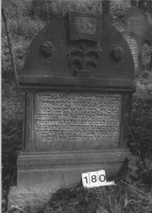 Grabstein 180