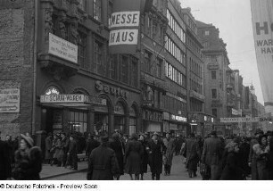 Messebetrieb in der Petersstraße