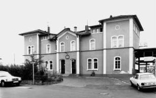 Bahnhof; Wöllstadt, Eisenbahnstraße 11