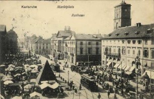 Postkartenalbum August Schweinfurth mit Karlsruher Motiven. "Karlsruhe - Marktplatz - Rathaus"