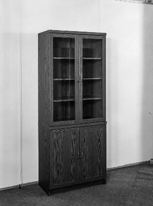 Vitrinenschrank