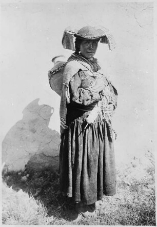Wasserträgerin (Sammlung Richard Wegner 1869/1931 – Forschungsreise zum Sonnentor von Tiahuanaco 1927-1929)