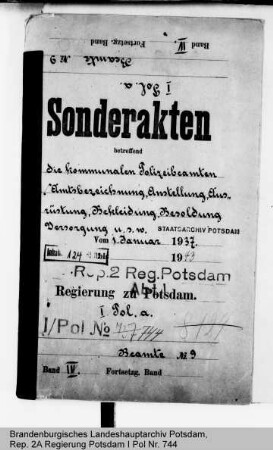 Amtsbezeichnung, Anstellung, Ausrüstung, Bekleidung, Schulung, Versetzung, Besoldung und Versorgung der kommunalen Polizeibeamten