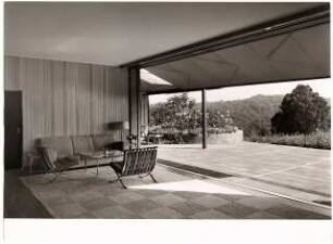 Haus Petersen Lilienhof: Wohnraum mit Terrasse davor