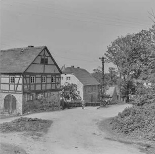 Pommritz: VEG (Volkseigenes Gut) + Häuser : Pommritz. Ortsansicht