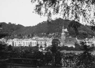Bad Schandau. Ortsansicht über die Elbe : Bad Schandau. Ortsansicht über die Elbe mit Stadtkirche Sankt Johannis