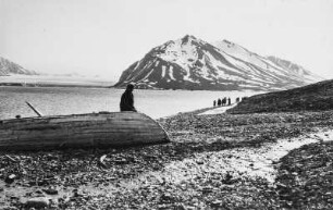 Landgang (HSDG-Spitzbergenfahrt der Monte Cervantes Leonhardt 1928)