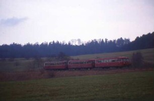 Maitis-Hohenstaufen Zug 6629 Schienenbus 797 505 Beiwagen 997 605