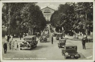 Bayreuth Auffahrt zum Richard Wagner-Festspielhaus