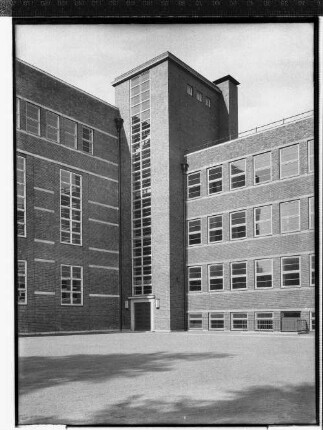 Schule Alstertal (Erdkampsweg) (Hamburg-Fuhlsbüttel): Teilansicht : SchumacherWV Nr. 266