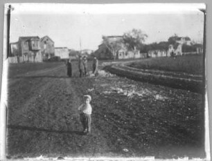 Türkei. Straßenbild mit Kleinkind