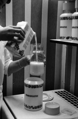 Basel: Yogomatik, Yoghurt-Apparat
