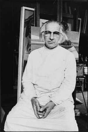 Der Maler Rudolf Nehmer in seinem Atelier