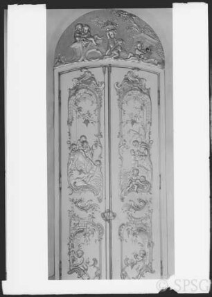 Berlin, Schloss Charlottenburg, Neuer Flügel, Speisesaal, Weißer Saal, R.: 362, Nördiche Tür der Westwand.