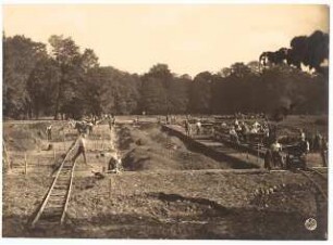 Ausstellungsgarten Jubiläums-Gartenbau-Ausstellung 1926, Dresden: Ansicht Vorbreitung und Aufbau vom Ausstellungsgelände