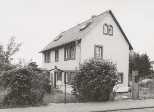 Radebeul, Nizzastraße 48. Wohnhaus (um 1860)